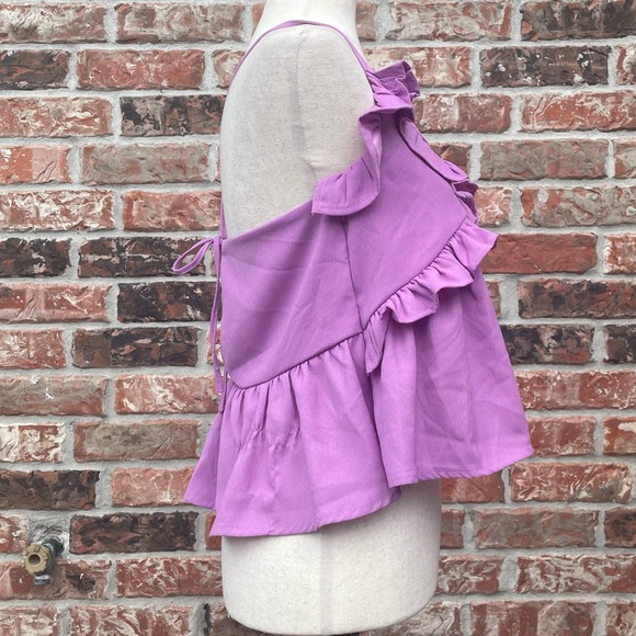 Romeo & Juliet Couture lavender ruffled crop top with lace up back / M / EUC - Picture 7 of 13